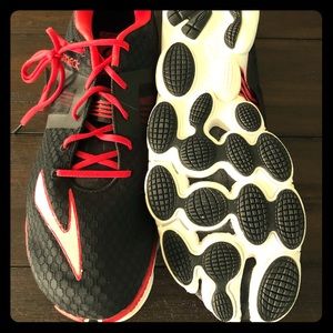 New Brooks all terrain running shoes size 13